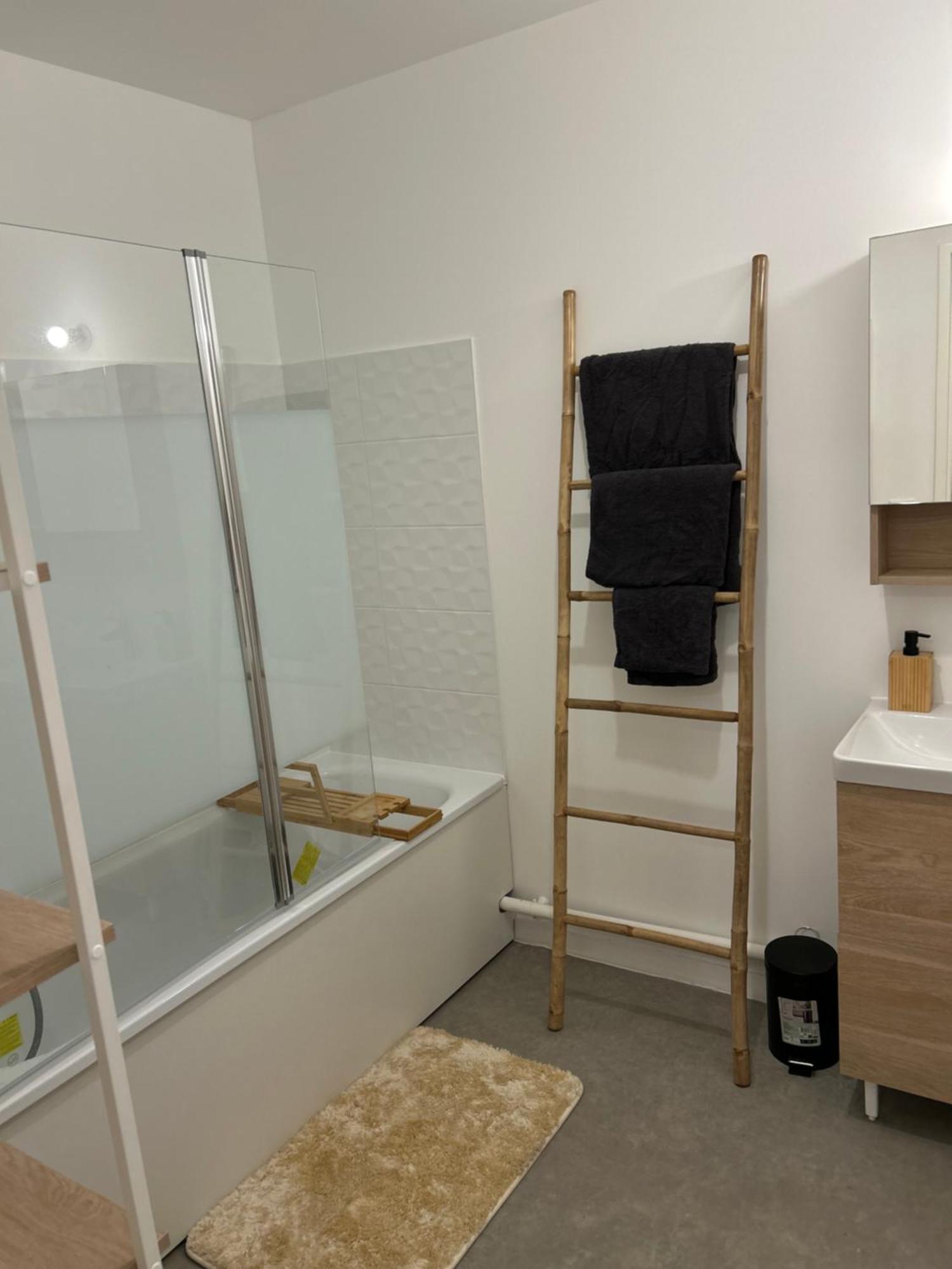 Apartment Appt Spacieux Et Calme Prox Disney-cdg-stade De France Le Blanc-Mesnil
